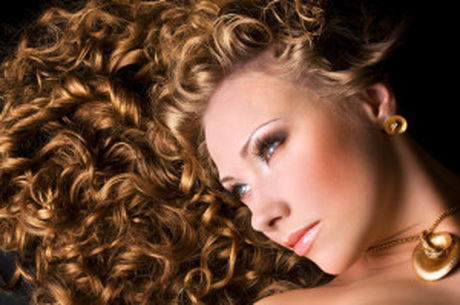 como-cuidar-de-cabelos-cacheados-e-volumosos-82-18 Como cuidar de cabelos cacheados e volumosos