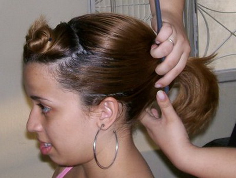 como-fazer-um-penteado-para-madrinha-de-casamento-13_6 Como fazer um penteado para madrinha de casamento