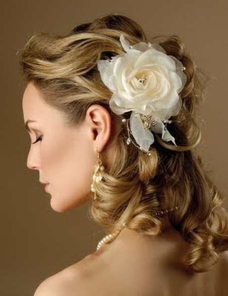 penteados-de-noiva-com-flores-40-14 Penteados de noiva com flores