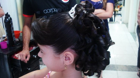 penteados-infantil-para-cabelos-cacheados-37-3 Penteados infantil para cabelos cacheados