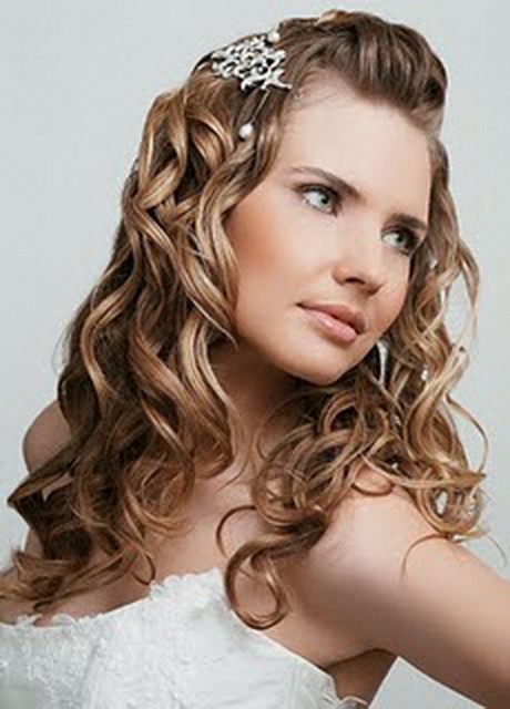 penteados-para-casamento-cabelo-cacheado-60-7 Penteados para casamento cabelo cacheado