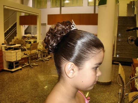 penteados-simples-para-crianas-57-18 Penteados simples para crianças