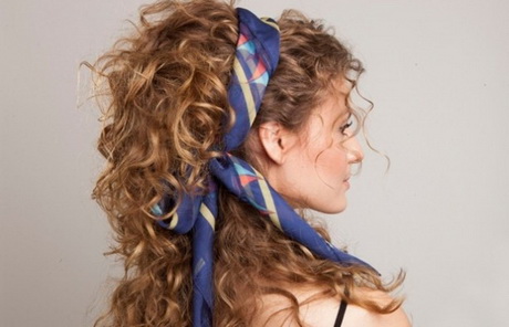 aprender-a-fazer-penteados-em-cabelos-cacheados-97_16 Aprender a fazer penteados em cabelos cacheados