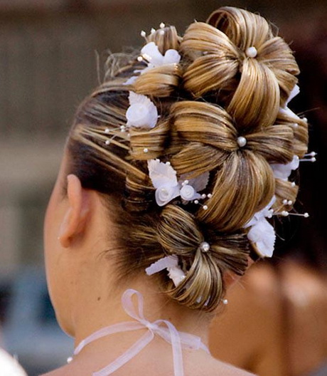 penteados-para-noivas-com-tranas-e-cachos-70_8 Penteados para noivas com tranças e cachos