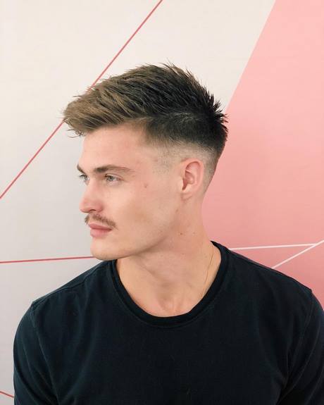 corte-de-cabelo-liso-masculino-2019-64_9 Corte de cabelo liso masculino 2019