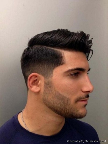 corte de cabelo masculino penteado para o lado