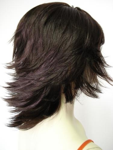 corte-de-cabelo-curto-em-camadas-atras-37_4 Corte de cabelo curto em camadas atras