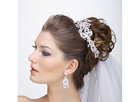 penteados-para-noivas-com-vu-e-tiara-63_17 Penteados para noivas com véu e tiara