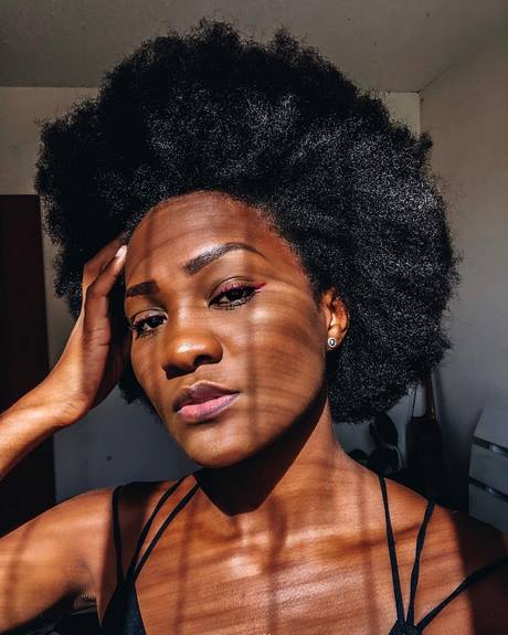 corte-de-cabelo-afros-feminino-2021-14_5 Corte de cabelo afros feminino 2021