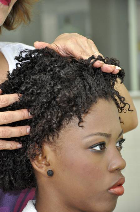 como-fazer-cachos-em-cabelos-afros-41_19 Como fazer cachos em cabelos afros
