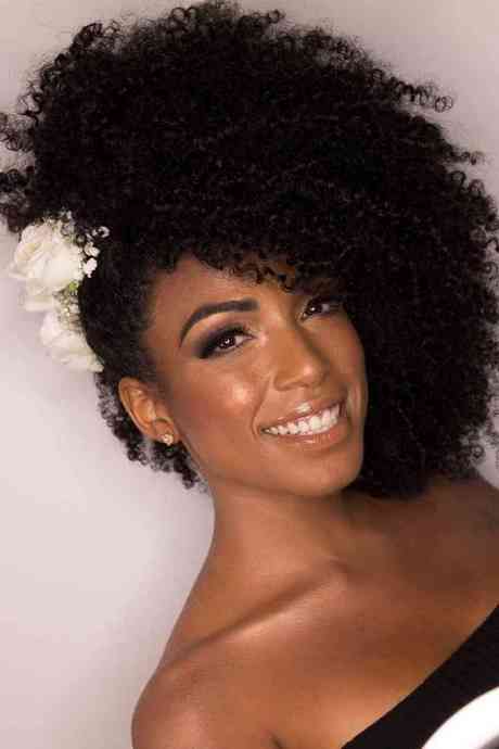 penteado-afros-feminino-para-casamento-58_2 Penteado afros feminino para casamento