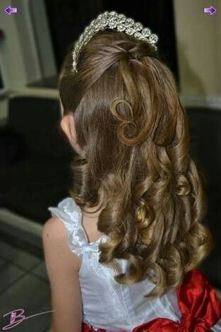 penteados-para-cabelos-cacheados-para-casamento-infantil-76_14 Penteados para cabelos cacheados para casamento infantil