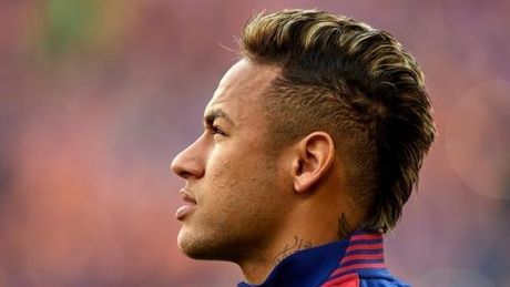Neymar cabelo moicano