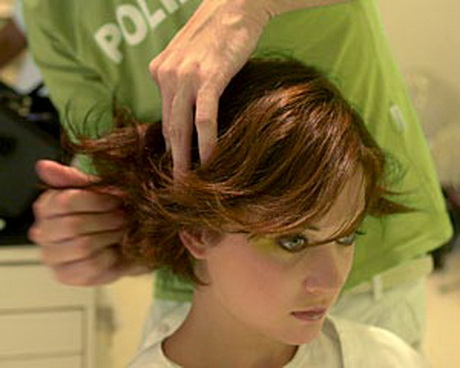 penteados-para-cabelos-curtos-e-lisos-faceis-de-fazer-10_17 Penteados para cabelos curtos e lisos faceis de fazer