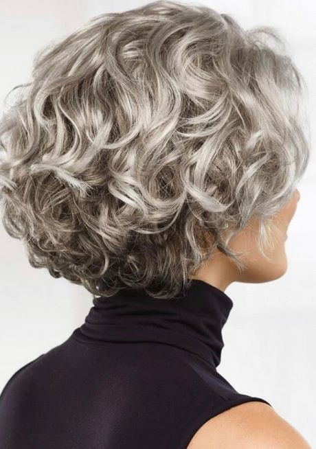 cabelos-grisalhos-curtos-femininos-2023-26_3 Cabelos grisalhos curtos femininos 2023