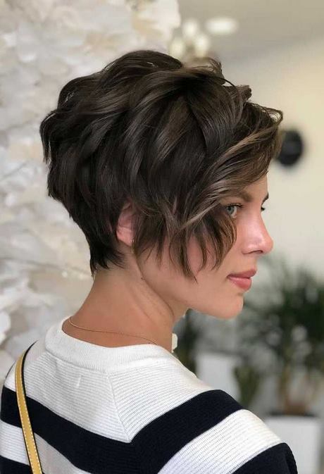 tendencia-de-corte-de-cabelo-curto-feminino-2021-43_11 Tendencia de corte de cabelo curto feminino 2021