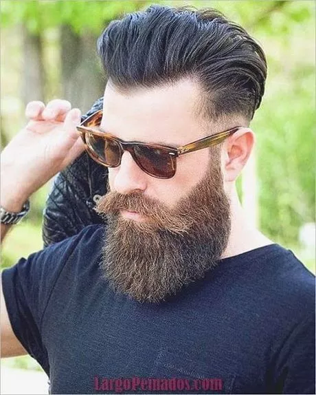 cabelo-e-barba-masculino-2023-37_2-11 Cabelo e barba masculino 2023