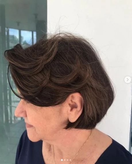 corte-de-cabelo-curto-para-senhoras-com-60-anos-2023-94_12-3 Corte de cabelo curto para senhoras com 60 anos 2023