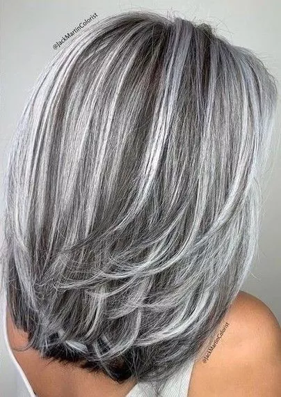 cortes-de-cabelo-grisalho-feminino-2023-26_15-7 Cortes de cabelo grisalho feminino 2023