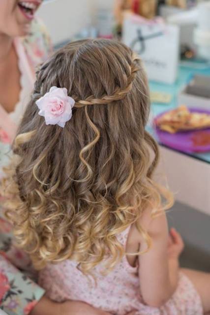 penteado-infantil-para-festa-de-casamento-35_12 Penteado infantil para festa de casamento