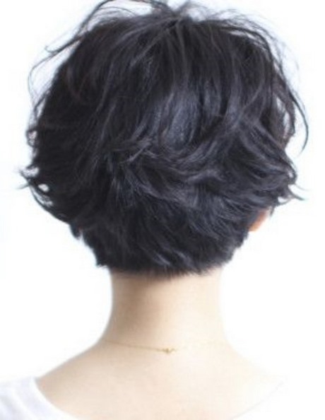 corte-de-cabelo-feminino-ondulado-curto-90_10 Corte de cabelo feminino ondulado curto
