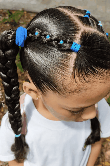 fotos-de-penteados-infantil-para-cabelos-cacheados-97 Fotos de penteados infantil para cabelos cacheados