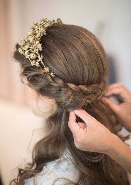 penteados-para-florista-de-casamento-cabelos-cacheados-05_8 Penteados para florista de casamento cabelos cacheados